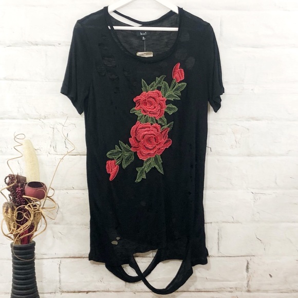 Floral Laser Cut Top - Picture 5 of 7